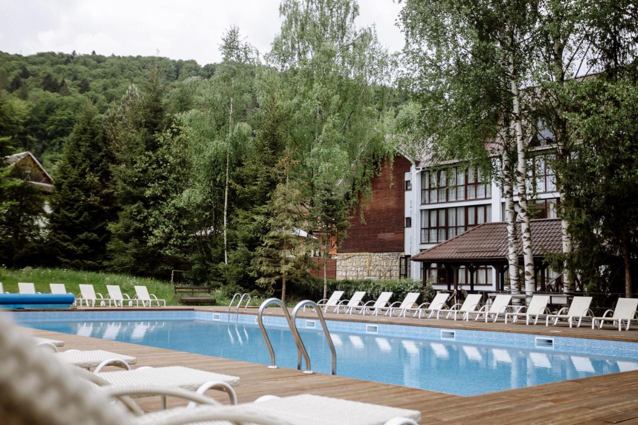 Yaremche Club Hotel Kültér fotó