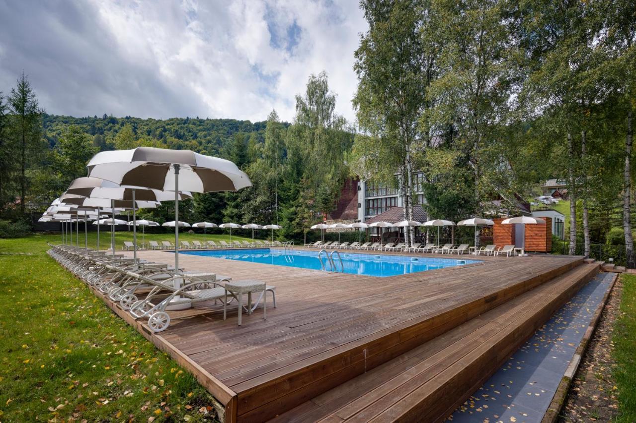 Yaremche Club Hotel Kültér fotó