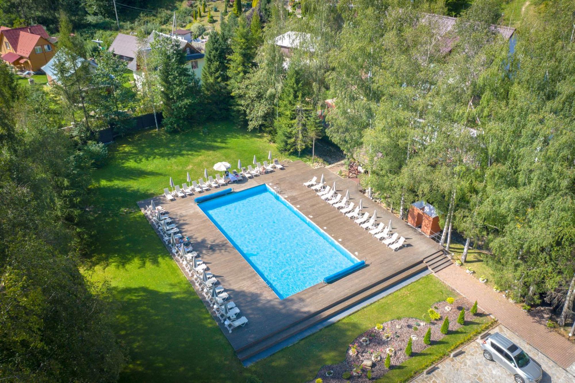 Yaremche Club Hotel Kültér fotó
